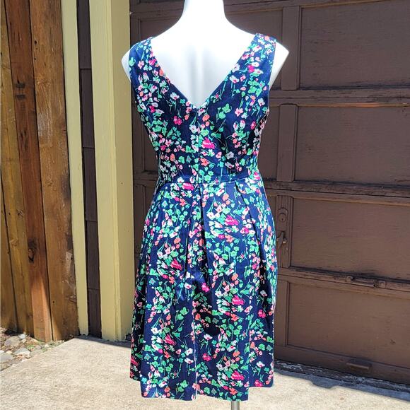 Nine West fit & flare double V neck sleeveless floral dress w-pockets size 6 - Picture 3 of 15